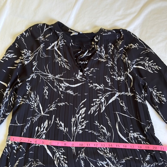 • H&M dress - Picture 8 of 8